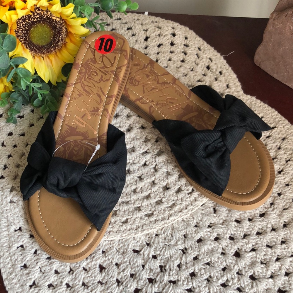Blowfish ANINA Black Wedge Slip On Sandals with Bow Detail - SZ 10